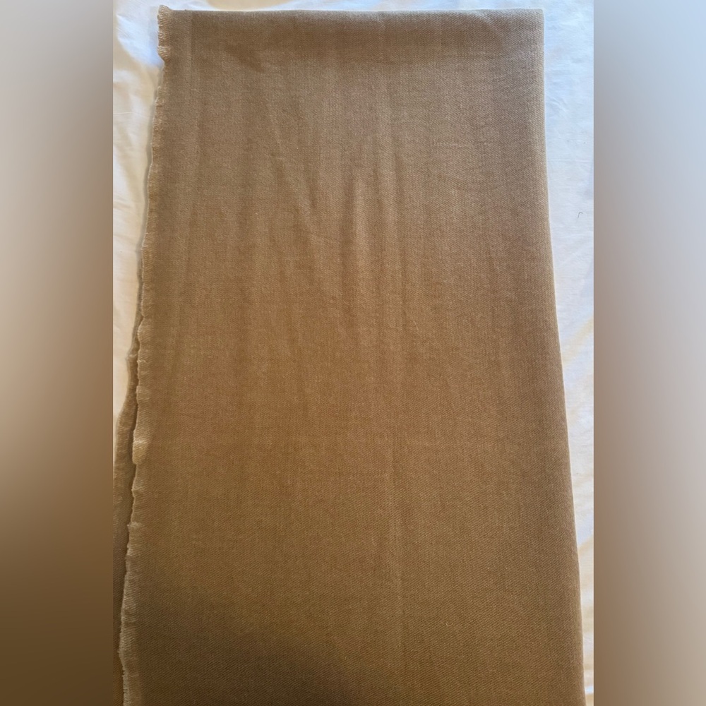 "RH" Luxurious 100%Cashmere CAMEL 
/Cream TWO-TONW Throw-in ,96“x 80".NEW w/Tag
